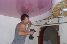 Как повесить натяжной потолок своими руками? Как повесить натяжной потолок своими руками?